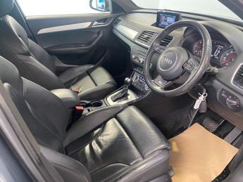 AUDI Q3 2.0 TDI S line Plus SUV 5dr Diesel S Tronic quattro Euro 5 (s/s)