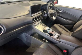 HYUNDAI KONA 39kWh SE Connect SUV 5dr Electric Auto (10.5kW Charger) (136 ps)