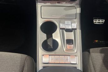 HYUNDAI KONA 39kWh SE Connect SUV 5dr Electric Auto (10.5kW Charger) (136 ps)