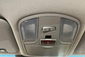 HYUNDAI KONA 39kWh SE Connect SUV 5dr Electric Auto (10.5kW Charger) (136 ps)