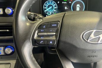 HYUNDAI KONA 39kWh SE Connect SUV 5dr Electric Auto (10.5kW Charger) (136 ps)