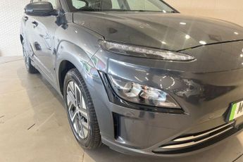 HYUNDAI KONA 39kWh SE Connect SUV 5dr Electric Auto (10.5kW Charger) (136 ps)
