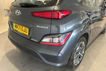 HYUNDAI KONA 39kWh SE Connect SUV 5dr Electric Auto (10.5kW Charger) (136 ps)
