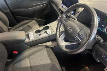 HYUNDAI KONA 39kWh SE Connect SUV 5dr Electric Auto (10.5kW Charger) (136 ps)