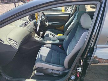 HONDA CIVIC 1.8 i-VTEC ES Hatchback 5dr Petrol Manual (152 g/km, 138 bhp)