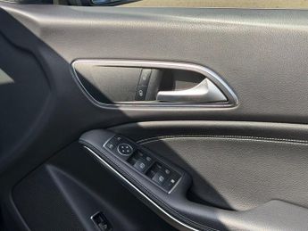 MERCEDES-BENZ CLA 1.6 CLA180 Sport Coupe 4dr Petrol 7G-DCT Euro 6 (s/s) (122 ps)