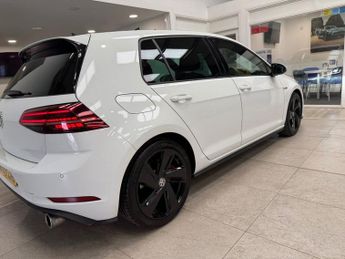 VOLKSWAGEN GOLF 2.0 TSI GPF GTI Performance Hatchback 5dr Petrol DSG Euro 6 (s/s