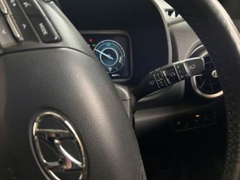 HYUNDAI KONA 1.6 h-GDi Premium SUV 5dr Petrol Hybrid DCT Euro 6 (s/s) (141 ps