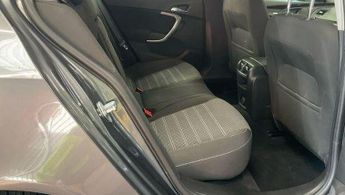 VAUXHALL INSIGNIA 2.0 CDTi SRi Auto Euro 5 5dr
