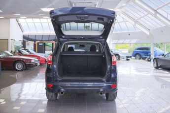 FORD KUGA 2.0 TDCi Vignale SUV 5dr Diesel Powershift AWD Euro 6 (s/s) (180