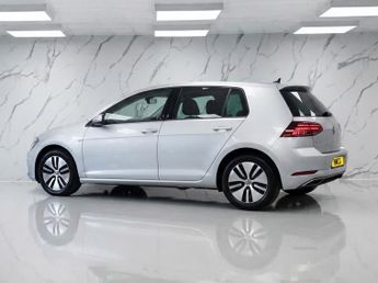 VOLKSWAGEN E-GOLF 35.8kWh e-Golf Hatchback 5dr Electric Auto (136 ps) ***DRIVE AWA