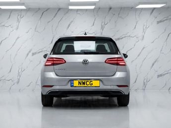 VOLKSWAGEN E-GOLF 35.8kWh e-Golf Hatchback 5dr Electric Auto (136 ps) ***DRIVE AWA