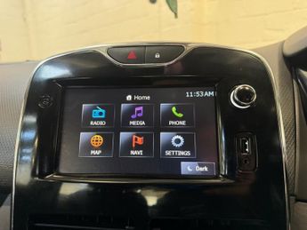RENAULT CLIO 1.2 16V Dynamique MediaNav Hatchback 5dr Petrol Manual Euro 5 (7