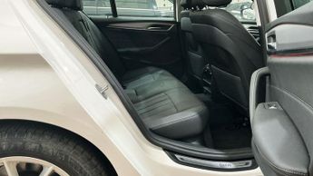BMW 5 SERIES 2.0 520d MHT SE Saloon 4dr Diesel Hybrid Steptronic xDrive Euro 