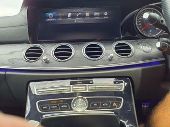 MERCEDES-BENZ E CLASS 2.0 E220d AMG Line (Premium) Estate 5dr Diesel G-Tronic+ Euro 6 