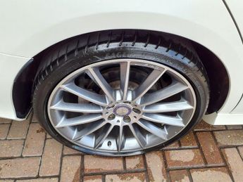 MERCEDES-BENZ E CLASS 2.0 E220d AMG Line (Premium) Estate 5dr Diesel G-Tronic+ Euro 6 
