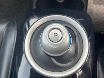 NISSAN LEAF 30kWh Tekna Hatchback 5dr Electric Auto (109 bhp)