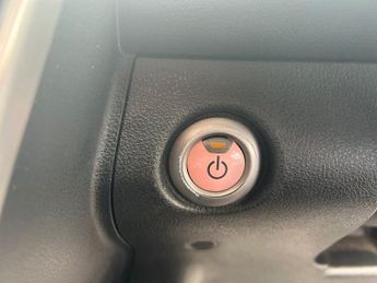 NISSAN LEAF 30kWh Tekna Hatchback 5dr Electric Auto (109 bhp)