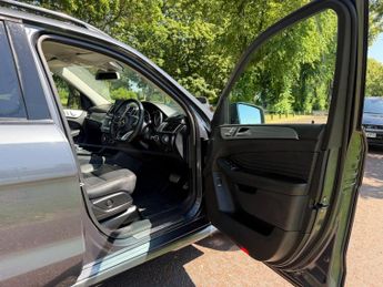 MERCEDES-BENZ GLE 3.0 GLE350d V6 AMG Line SUV 5dr Diesel G-Tronic 4MATIC Euro 6 (s