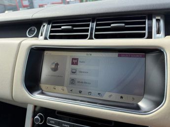 LAND ROVER RANGE ROVER 3.0 TD V6 Vogue SE SUV 5dr Diesel Auto 4WD Euro 6-2 FORMER KEEPE