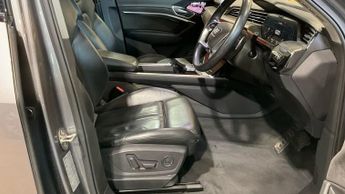 AUDI E-TRON 55 Launch Edition SUV 5dr Electric Auto quattro 95kWh (408 ps)