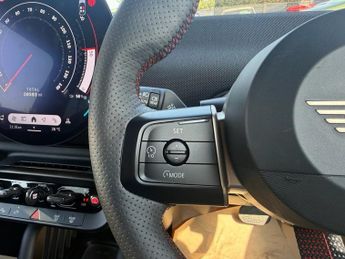 MINI ELECTRIC COOPER E 40.7kWh Sport Hatchback 3dr Electric Auto (184 ps)