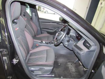 SKODA OCTAVIA 2.0 TDI vRS Estate 5dr Diesel DSG Euro 6 (s/s) (200 ps) Front / 