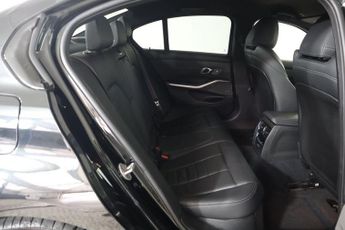 BMW 3 SERIES 2.0 320i M Sport Auto Euro 6 (s/s) 4dr