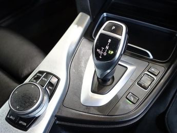 BMW 4 SERIES 2.0 420i Sport Coupe 2dr Petrol Auto xDrive Euro 6 (s/s) (184 ps