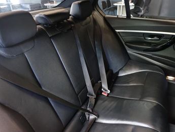 BMW 3 SERIES 2.0 320d M Sport Saloon 4dr Diesel Auto Euro 6 (s/s) (190 ps)