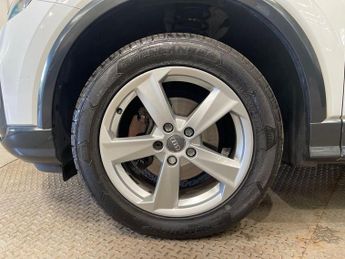AUDI Q2 1.5 TFSI CoD 35 Sport SUV 5dr Petrol S Tronic Euro 6 (s/s) (150 