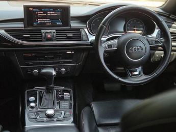 AUDI A6 SALOON 2.0 TDI Black Edition Saloon 4dr Diesel Multitronic Euro 5 (s/s)