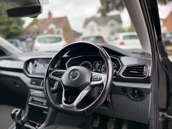 VOLKSWAGEN T-CROSS 1.0 TSI SEL SUV 5dr Petrol Manual Euro 6 (s/s) (115 ps)