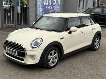 MINI HATCH 1.5 Cooper Hatchback 5dr Petrol Steptronic Euro 6 (s/s) (136 ps)