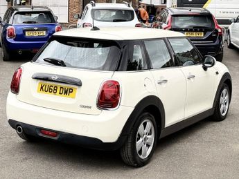 MINI HATCH 1.5 Cooper Hatchback 5dr Petrol Steptronic Euro 6 (s/s) (136 ps)