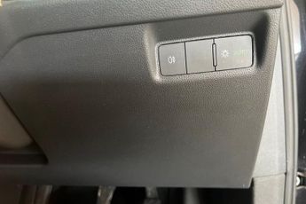 SKODA ENYAQ IV iV 82kWh 80 SUV 5dr Electric Auto (DC125kW) (204 ps) Smartlink, 