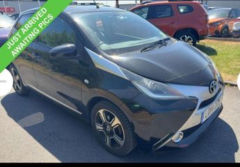 Toyota AYGO 1.0 VVT-i x-clusiv Hatchback 5dr Petrol x-shift Euro 5 Euro 5 (6