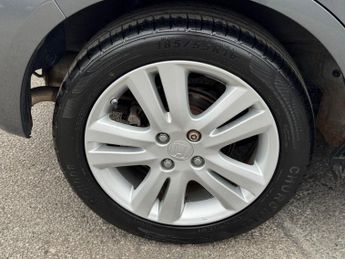 HONDA JAZZ 1.4 i-VTEC EX Hatchback 5dr Petrol CVT Euro 5 (99 ps)