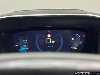 PEUGEOT E-2008 50kWh Allure Premium SUV 5dr Electric Auto (136 ps)