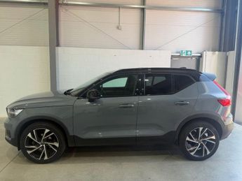 VOLVO XC40 2.0 D3 R-Design Pro SUV 5dr Diesel Auto Euro 6 (s/s) (150 ps)