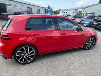 VOLKSWAGEN GOLF 2.0 TSI R Hatchback 5dr Petrol DSG 4Motion Euro 6 (s/s) (300 ps)