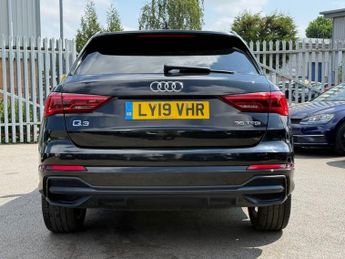 AUDI Q3 1.5 TFSI CoD 35 S line SUV 5dr Petrol S Tronic Euro 6 (s/s) (150