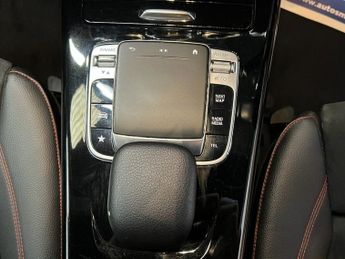 MERCEDES-BENZ A CLASS 1.5 A180d AMG Line Hatchback 5dr Diesel 7G-DCT Euro 6 (s/s) (116