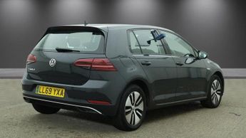 VOLKSWAGEN E-GOLF 35.8kWh e-Golf Hatchback 5dr Electric Auto (136 ps)