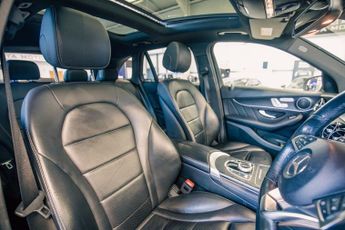 MERCEDES-BENZ GLC 2.1 GLC250d AMG Line (Premium) SUV 5dr Diesel G-Tronic+ 4MATIC E