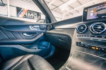 MERCEDES-BENZ GLC 2.1 GLC250d AMG Line (Premium) SUV 5dr Diesel G-Tronic+ 4MATIC E