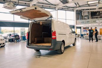 MERCEDES-BENZ VITO 1.6 111 CDI Panel Van 6dr Diesel Manual FWD L2 Euro 6 (114 ps)
