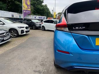 NISSAN LEAF 40kWh N-Connecta Hatchback 5dr Electric Auto (150 ps)