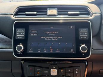 NISSAN LEAF 40kWh N-Connecta Hatchback 5dr Electric Auto (150 ps)