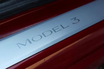TESLA Model 3 Standard Range Plus Saloon 4dr Electric Auto RWD (241 bhp)